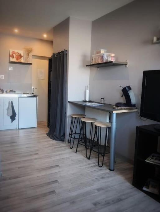 Chambre & Sdb Privee Avec Piscine En Bord De Via Rhona Sarras Екстериор снимка